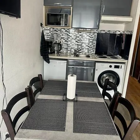 Lourdes Home Apartmán *